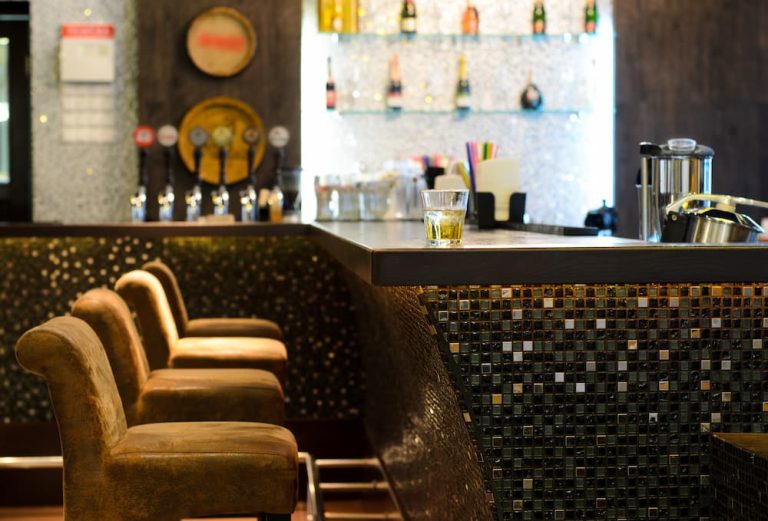 Ways To Get Funding For A Bar L Beverage License Specialists